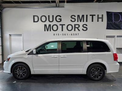 2016 Dodge Grand Caravan SE PLUS   - Photo 3 - Rochelle, IL 61068