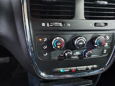 2016 Dodge Grand Caravan SE PLUS   - Photo 11 - Rochelle, IL 61068