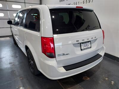 2016 Dodge Grand Caravan SE PLUS   - Photo 7 - Rochelle, IL 61068