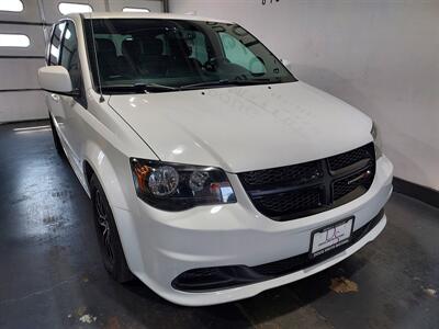 2016 Dodge Grand Caravan SE PLUS   - Photo 6 - Rochelle, IL 61068