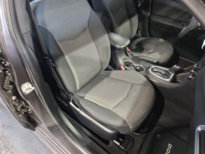 2014 Dodge Avenger SE SEDAN - Photo 15 - Rochelle, IL 61068