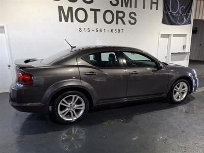 2014 Dodge Avenger SE SEDAN - Photo 8 - Rochelle, IL 61068