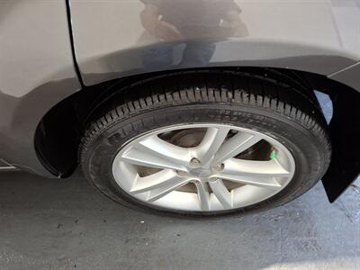 2014 Dodge Avenger SE SEDAN - Photo 29 - Rochelle, IL 61068