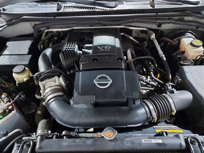 2012 Nissan Frontier SV  CREW CAB V6 4x4 - Photo 42 - Rochelle, IL 61068