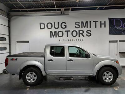 2012 Nissan Frontier SV  CREW CAB V6 4x4 - Photo 1 - Rochelle, IL 61068