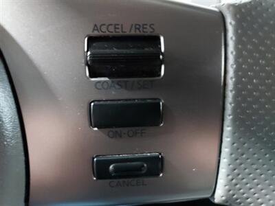2012 Nissan Frontier SV  CREW CAB V6 4x4 - Photo 33 - Rochelle, IL 61068