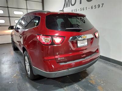 2016 Chevrolet Traverse LT  3 ROW AWD - Photo 10 - Rochelle, IL 61068