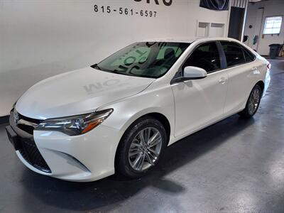 2017 Toyota Camry SE   - Photo 5 - Rochelle, IL 61068