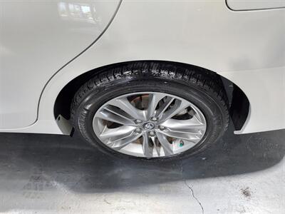 2017 Toyota Camry SE   - Photo 10 - Rochelle, IL 61068