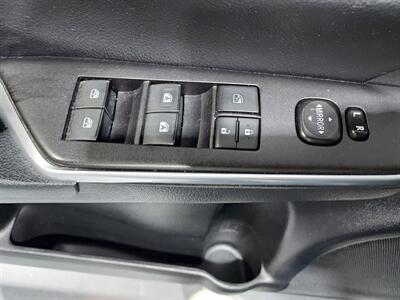2017 Toyota Camry SE   - Photo 20 - Rochelle, IL 61068