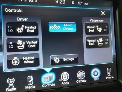 2015 Chrysler 200 S  AWD WITH LEATHER - Photo 19 - Rochelle, IL 61068