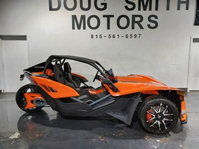 2023 POLARIS SLINGSHOT R/LE  AUTOMATIC - Photo 2 - Rochelle, IL 61068