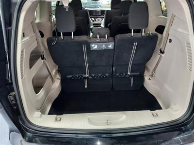 2017 Chrysler Pacifica Touring - Photo 26 - Rochelle, IL 61068