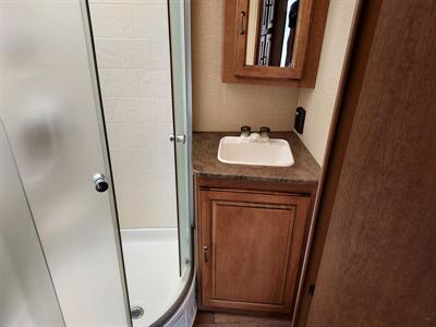 2014 Cruiser RV FUNFINDER 233RB   - Photo 26 - Rochelle, IL 61068