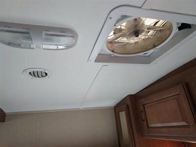 2014 Cruiser RV FUNFINDER 233RB   - Photo 25 - Rochelle, IL 61068