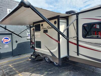 2014 Cruiser RV FUNFINDER 233RB   - Photo 7 - Rochelle, IL 61068