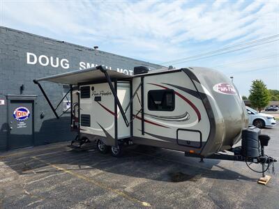 2014 Cruiser RV FUNFINDER 233RB   - Photo 5 - Rochelle, IL 61068