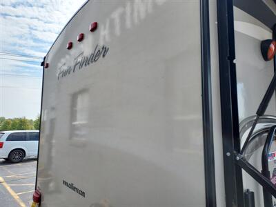 2014 Cruiser RV FUNFINDER 233RB   - Photo 29 - Rochelle, IL 61068