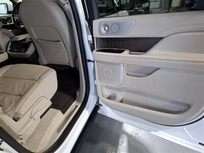 2020 Lincoln Navigator L Reserve 4x4 suv - Photo 20 - Rochelle, IL 61068