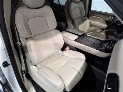 2020 Lincoln Navigator L Reserve 4x4 suv - Photo 16 - Rochelle, IL 61068