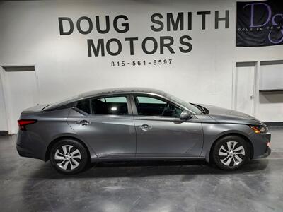 2022 Nissan Altima 2.5 S   - Photo 2 - Rochelle, IL 61068