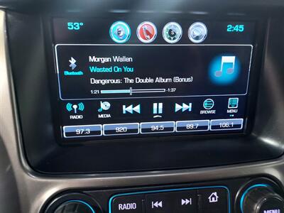 2018 Chevrolet Suburban Premier  4X4 - Photo 19 - Rochelle, IL 61068