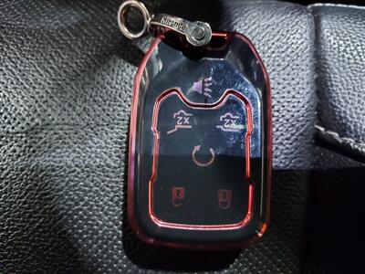 2018 Chevrolet Suburban Premier  4X4 - Photo 23 - Rochelle, IL 61068