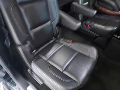 2018 Chevrolet Suburban Premier  4X4 - Photo 8 - Rochelle, IL 61068