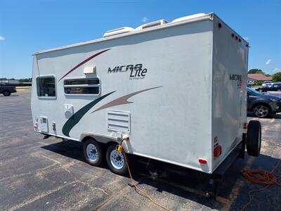 2009 Forest River FLAGG STAFF MICROLITE  18-FBR - Photo 4 - Rochelle, IL 61068