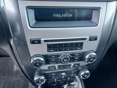 2010 Ford Fusion SEL   - Photo 12 - Rochelle, IL 61068