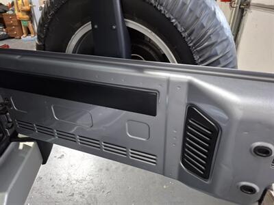 2014 Jeep Wrangler Unlimited Sahara  4 DOOR - Photo 18 - Rochelle, IL 61068