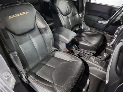 2014 Jeep Wrangler Unlimited Sahara  4 DOOR - Photo 12 - Rochelle, IL 61068