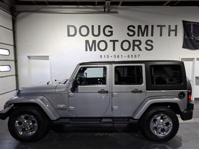 2014 Jeep Wrangler Unlimited Sahara  4 DOOR - Photo 2 - Rochelle, IL 61068