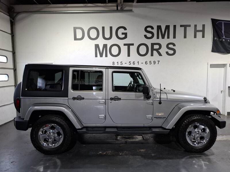 2014 Jeep Wrangler Unlimited Sahara  4 DOOR - Photo 1 - Rochelle, IL 61068