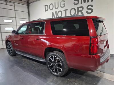 2018 Chevrolet Suburban LT - Photo 5 - Rochelle, IL 61068