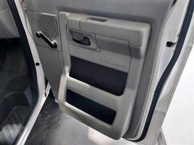 2012 Ford E-350 boxtruck   - Photo 14 - Rochelle, IL 61068