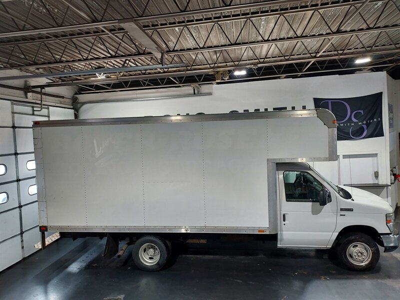 2012 Ford E-350 boxtruck - Photo 1 - Rochelle, IL 61068