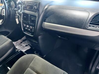 2015 Dodge Grand Caravan SE  van - Photo 16 - Rochelle, IL 61068