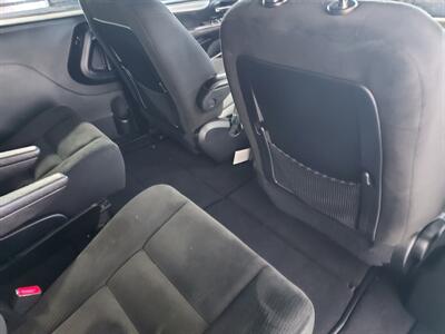 2015 Dodge Grand Caravan SE  van - Photo 14 - Rochelle, IL 61068