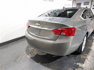 2017 Chevrolet Impala LT  SEDAN - Photo 10 - Rochelle, IL 61068