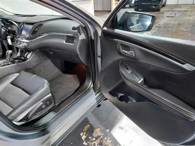 2017 Chevrolet Impala LT  SEDAN - Photo 19 - Rochelle, IL 61068