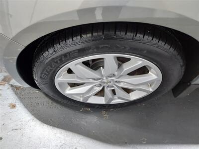 2017 Chevrolet Impala LT  SEDAN - Photo 26 - Rochelle, IL 61068