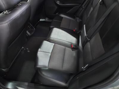2017 Chevrolet Impala LT  SEDAN - Photo 13 - Rochelle, IL 61068