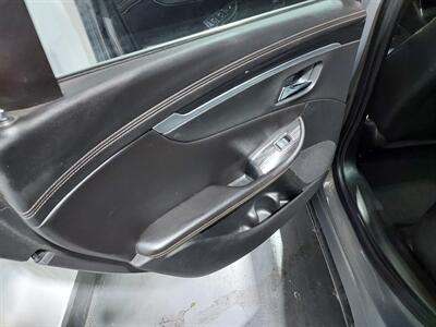 2017 Chevrolet Impala LT  SEDAN - Photo 16 - Rochelle, IL 61068