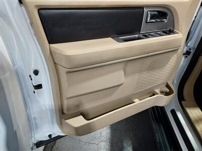 2017 Ford Expedition XLT   - Photo 45 - Rochelle, IL 61068