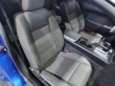 2005 Ford Mustang V6 COUPE  COUPE - Photo 12 - Rochelle, IL 61068