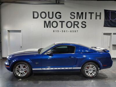 2005 Ford Mustang V6 COUPE  COUPE - Photo 1 - Rochelle, IL 61068