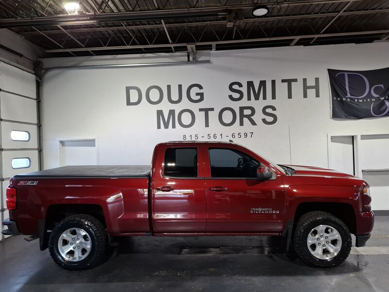 2017 Chevrolet Silverado 1500 LT   - Photo 1 - Rochelle, IL 61068