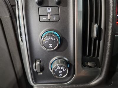 2017 Chevrolet Silverado 1500 LT - Photo 13 - Rochelle, IL 61068
