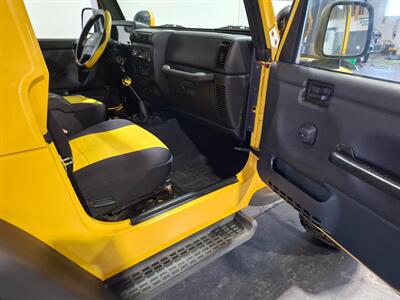 2006 Jeep Wrangler Sport Sport 2dr SUV  4.0 6 SPEED 4X4 - Photo 11 - Rochelle, IL 61068
